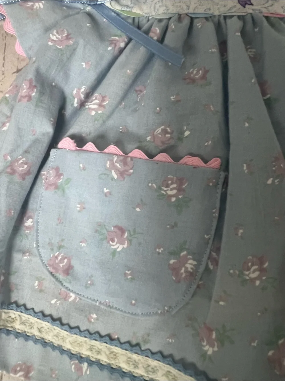 Vintage Hand Made Size 9-12 Months Baby Dress Embroidered Flower Bow Blue